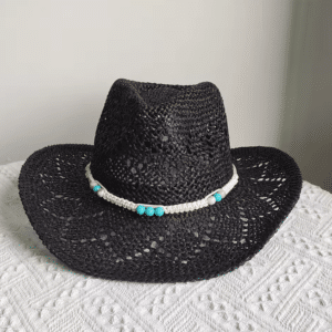 Chapeau cowboy rose corde tressé et perles turquoises