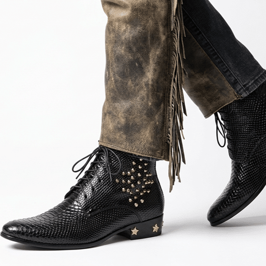 Bottines cowboy homme cuir motif python cloutées (8)