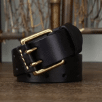 Ceinture cowboy cuir bordeaux double ardillon. Robuste, maintien renforcé, boucle laiton vintage, idéale pour un style western durable et authentique (8)