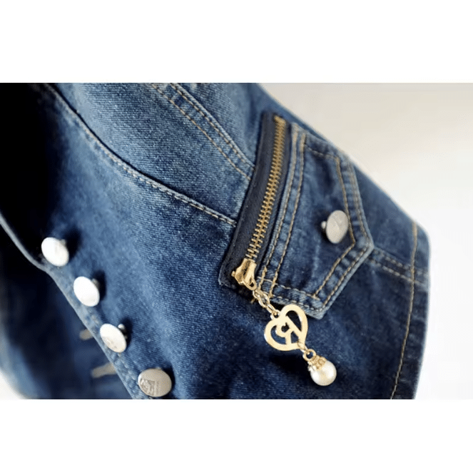 Gilet cowboy en jean ajusté avec revers et détails métalliques (3)