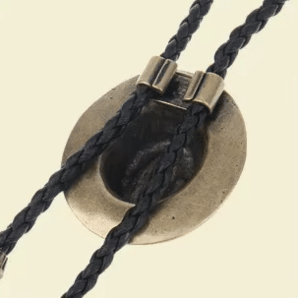 Cravate bolo cowboy tressée médaillon chapeau western vintage (5)