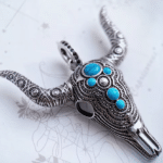 Pendentif crâne de taureau turquoise en argent 925 (4)