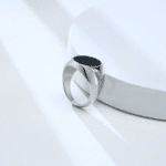 Bague chevalière en acier inoxydable à émail noir (2)
