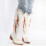 Botte western femme cuir vegan blanc cassé à éclairs rétro rouges (3)