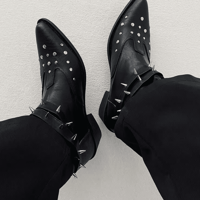 Bottes cowboy homme cuir noir clous et sangles rock (8)