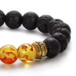 Bracelet western homme en pierre de lave noire et perles ambrées (3)