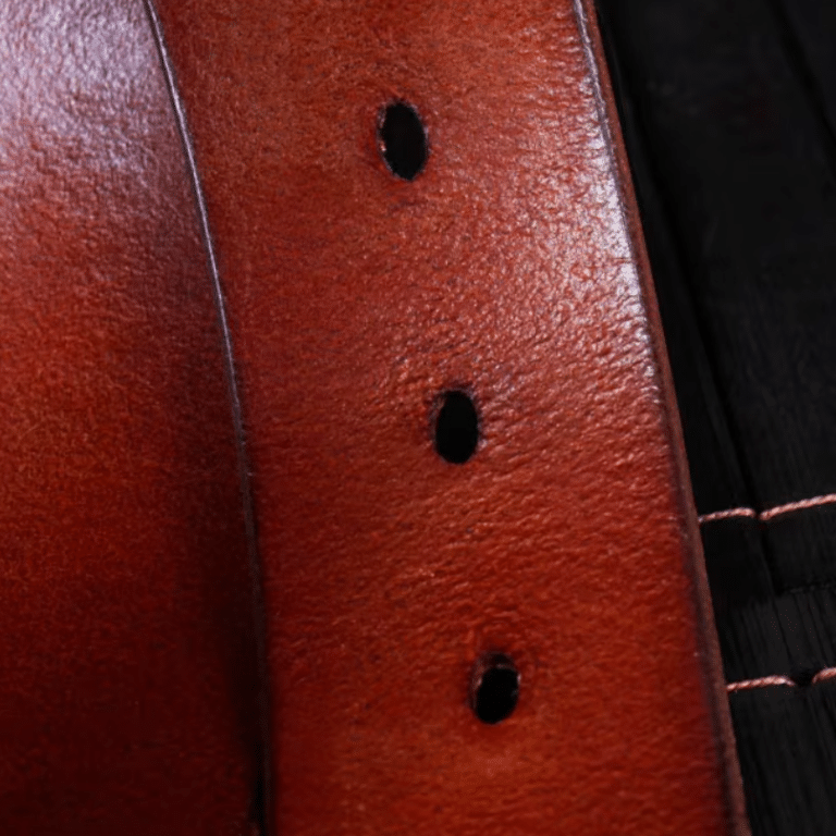 Ceinture western en cuir marron gravé à boucle argentée travaillée (6)