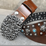 Ceinture western vintage cuir pierres turquoise et têtes de tigre (7)