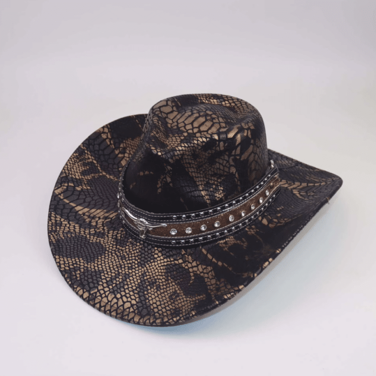 Chapeau cowboy motif serpent avec bandeau taureau (3)