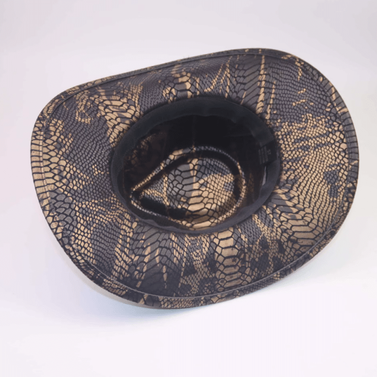 Chapeau cowboy motif serpent avec bandeau taureau (7)