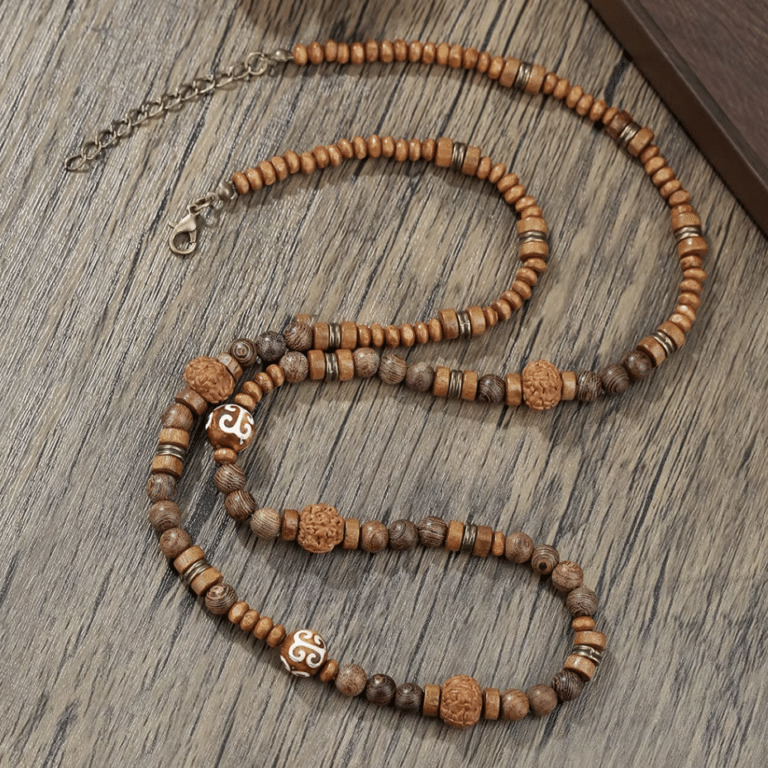 Collier Cowboy en Bois Naturel Verni à Perles Artisanales Vintage (2)