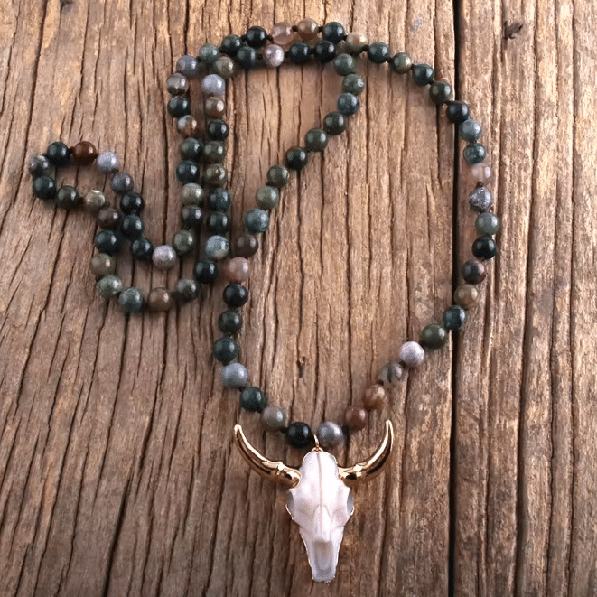 Collier cowboy à perles colorées et pendentif tête de taureau (4)