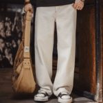 Jean cowboy blanc ecru coupe large (1)