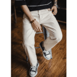 Jean cowboy blanc ecru coupe large (6)