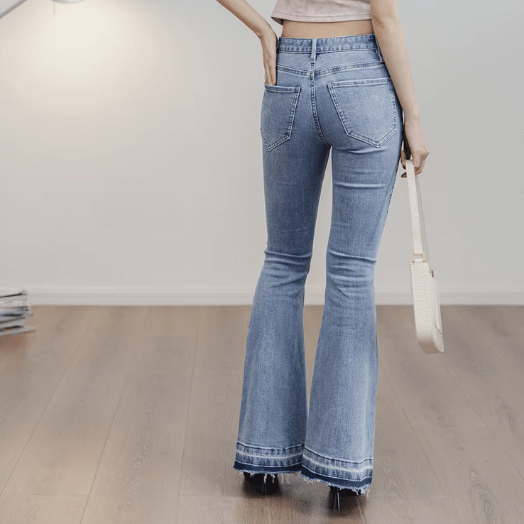 Jean flare femme denim clair déchiré style western vintage (3)