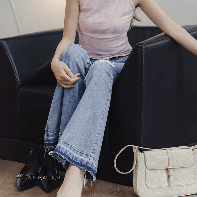 Jean flare femme denim clair déchiré style western vintage (4)