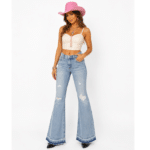 Jean flare femme denim clair déchiré style western vintage (7)
