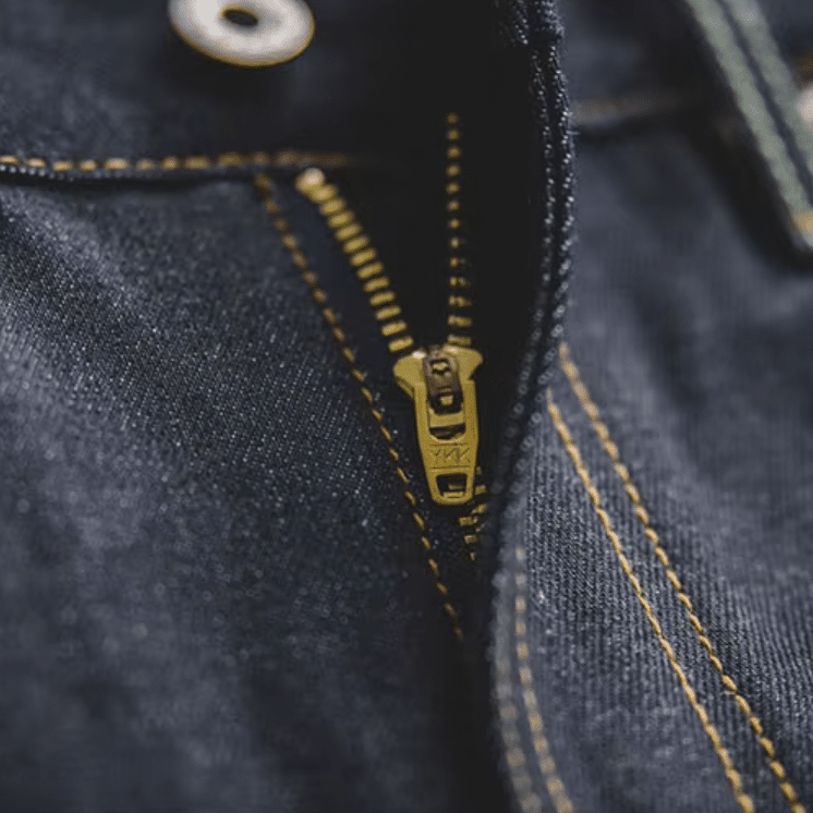 Jean vintage homme en denim brut épais (6)
