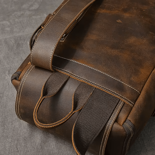 Sac à dos baroudeur vintage américain en cuir brut (1)