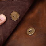 Sac bandoulière homme en cuir brut vintage (10)