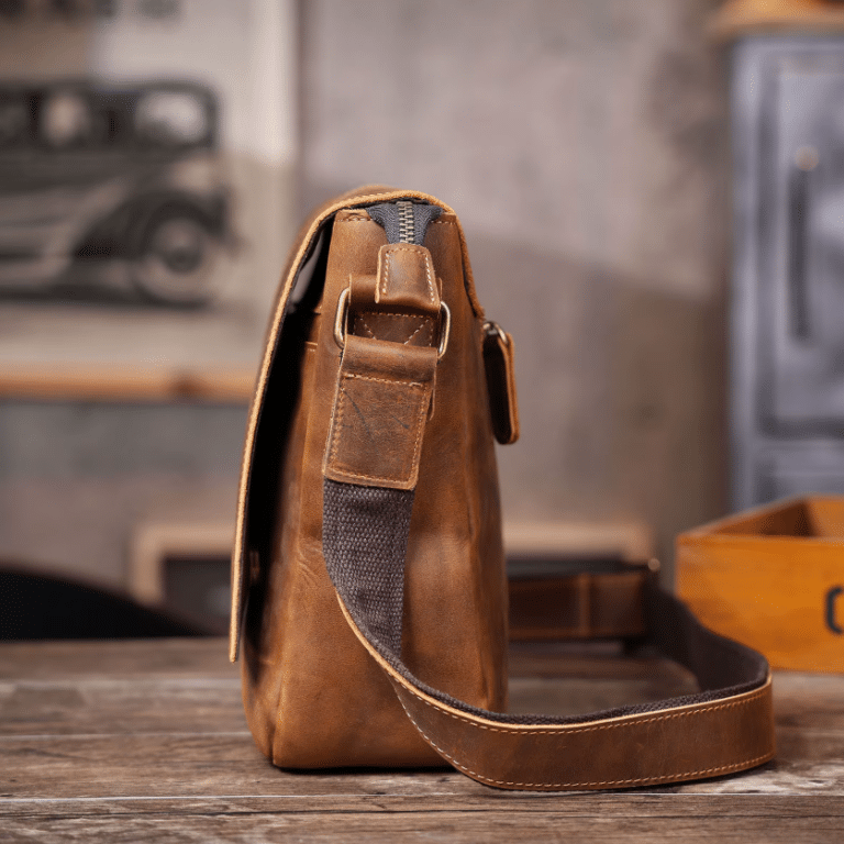 Sac bandoulière homme en cuir brut vintage (6)