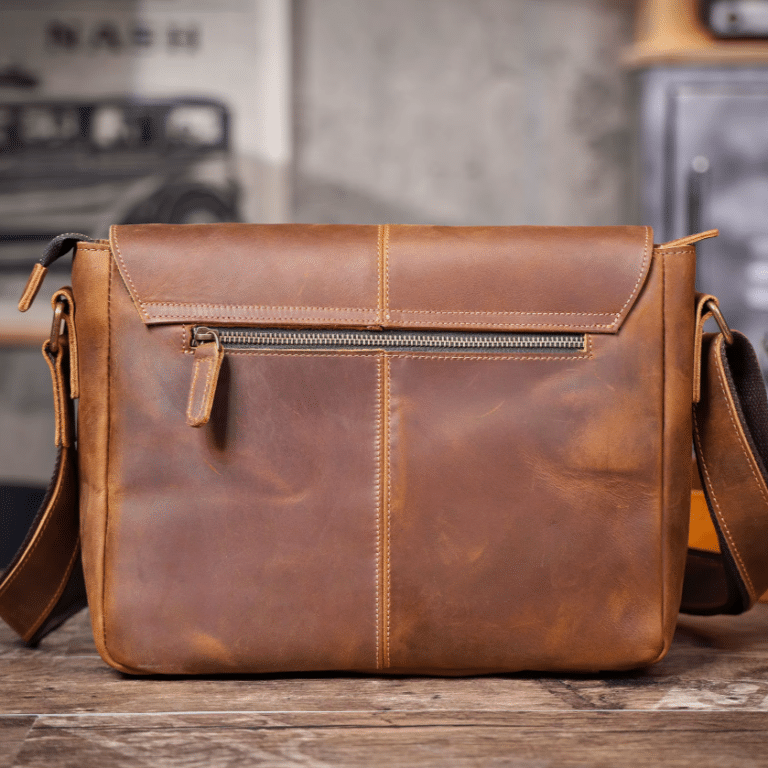 Sac bandoulière homme en cuir brut vintage (7)