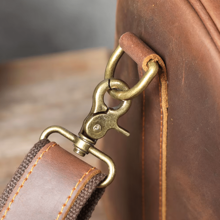 Sac de sport en cuir vintage avec bandoulière (12)
