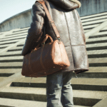 Sac de sport en cuir vintage avec bandoulière (4)