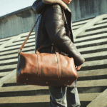 Sac de sport en cuir vintage avec bandoulière (5)