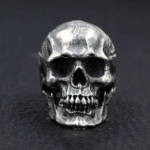 Bague tête de mort homme argentée (4)
