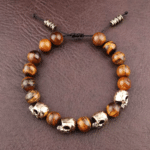 Bracelet perles noires têtes de mort (5)