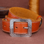 Ceinture épaisse en cuir marron avec conchos turquoise western (7)
