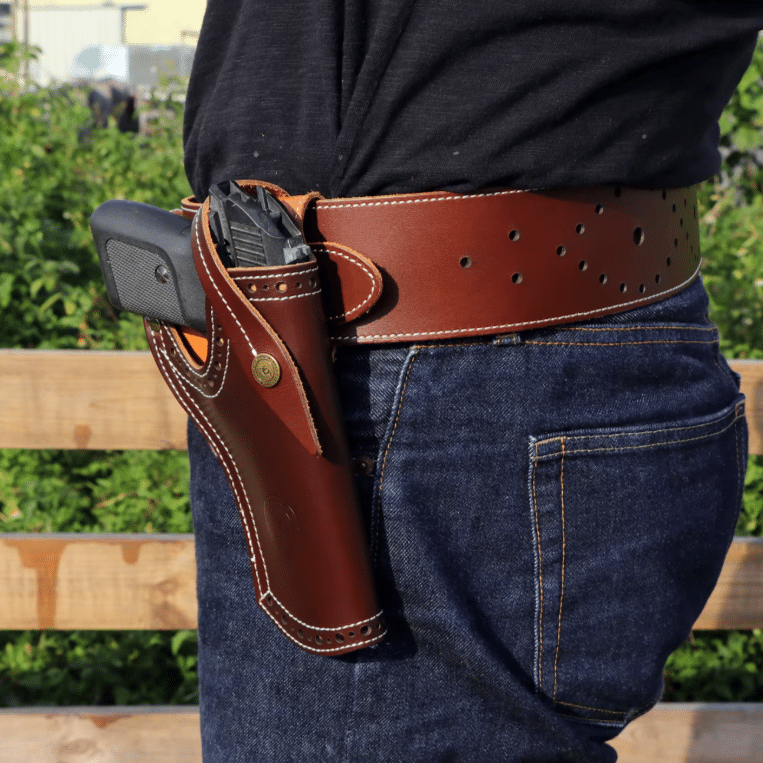 Ceinture gun belt en cuir marron avec holster cowboy (1)
