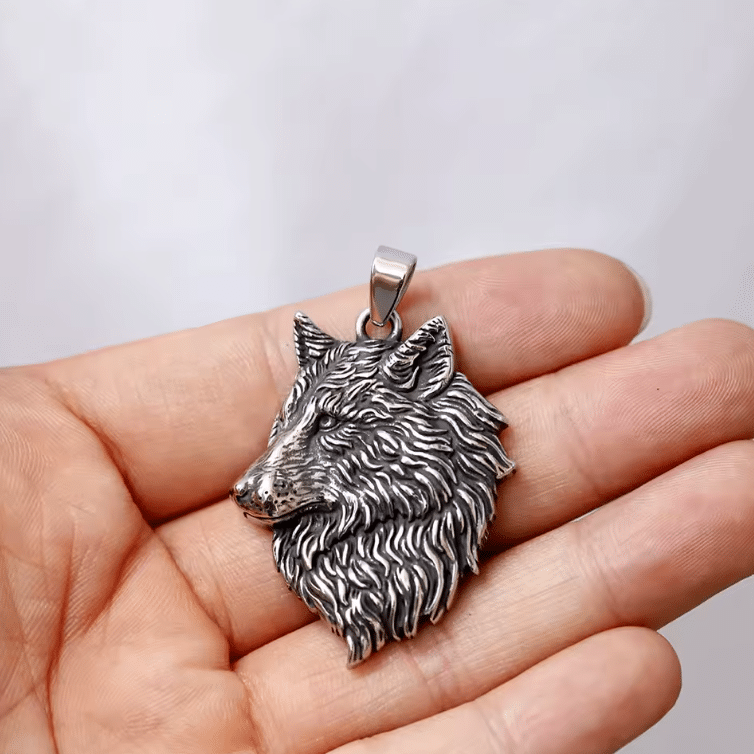Collier cowboy argenté tete loup acier inoxydable (2)