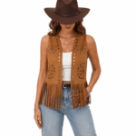 Gilet à franges camel motifs ajourés western daim végan (7)
