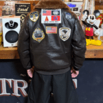 Blouson aviateur vintage US Navy à patchs brodés (6)