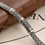 Bracelet homme maille tressée argentée gravé dorés (3)