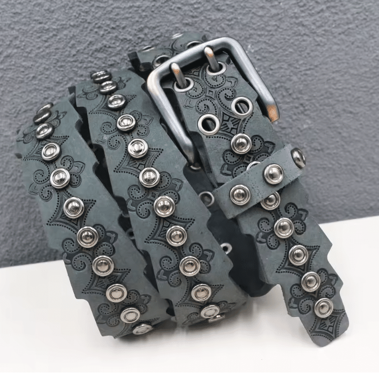 Ceinture cowboy cuir véritable conchos métalliques et bords festonnés (1)