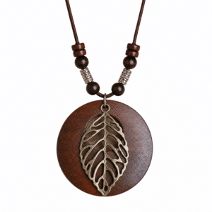 Collier western feuille à cordon perlé et finition bronze