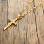 Crucifix croix plaqué or (2)