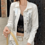 Veste blanche cowboy courte avec grandes ailes paillettes (1)