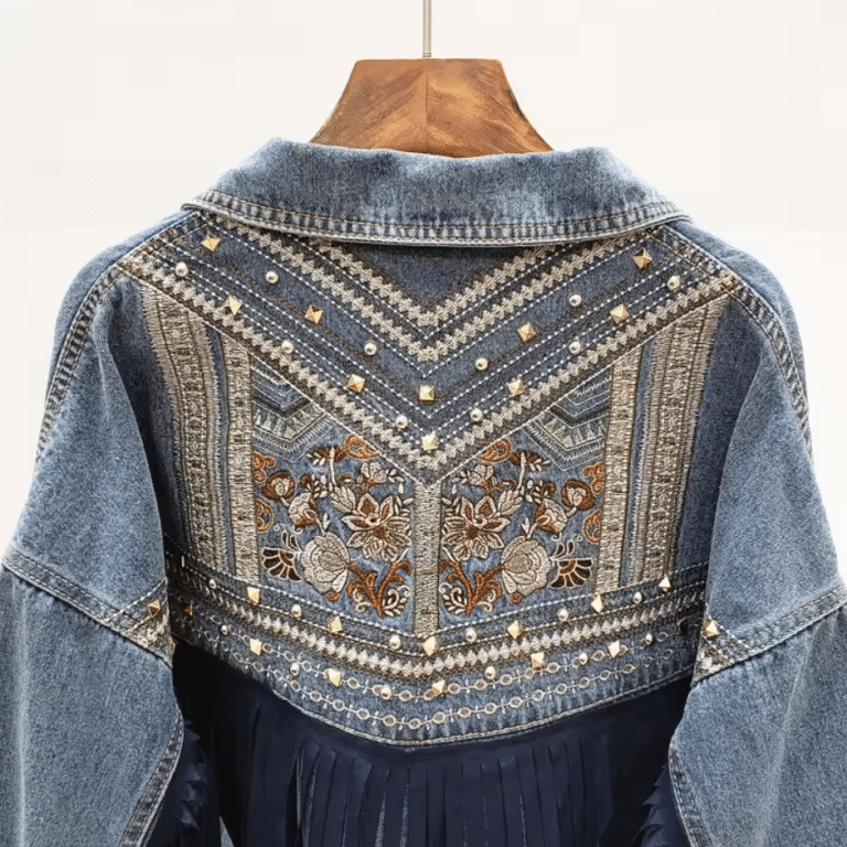 Veste cowboy jean bleu broderies florales et franges (3)