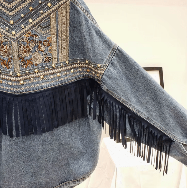 Veste cowboy jean bleu broderies florales et franges (5)