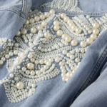 Veste western bleue en jean perles sur dos et manches (3)