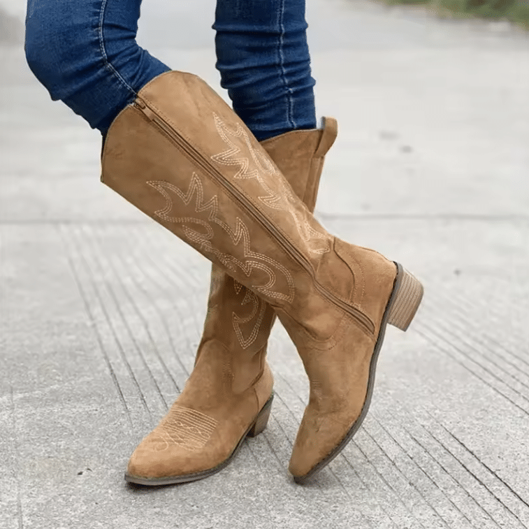 Bottes cowboy femme camel effet daim brodés (4)