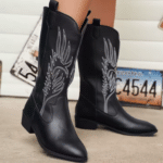 Bottes cowboy femme cuir vegan noir broderies blanches (4)