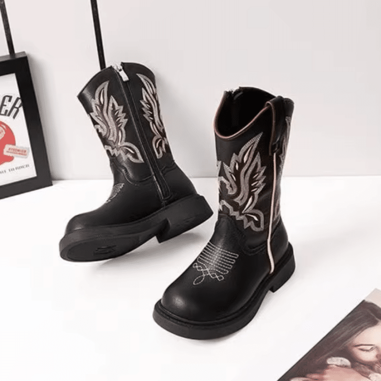 Bottes enfant cowboy noires pour extérieur (4)