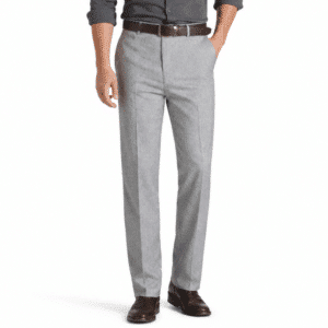 Pantalon homme gris clair coupe droite poches arrière passepoilées