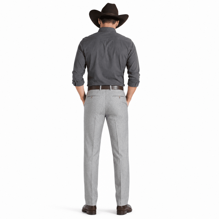 Pantalon homme gris clair coupe droite poches arrière passepoilées (2)
