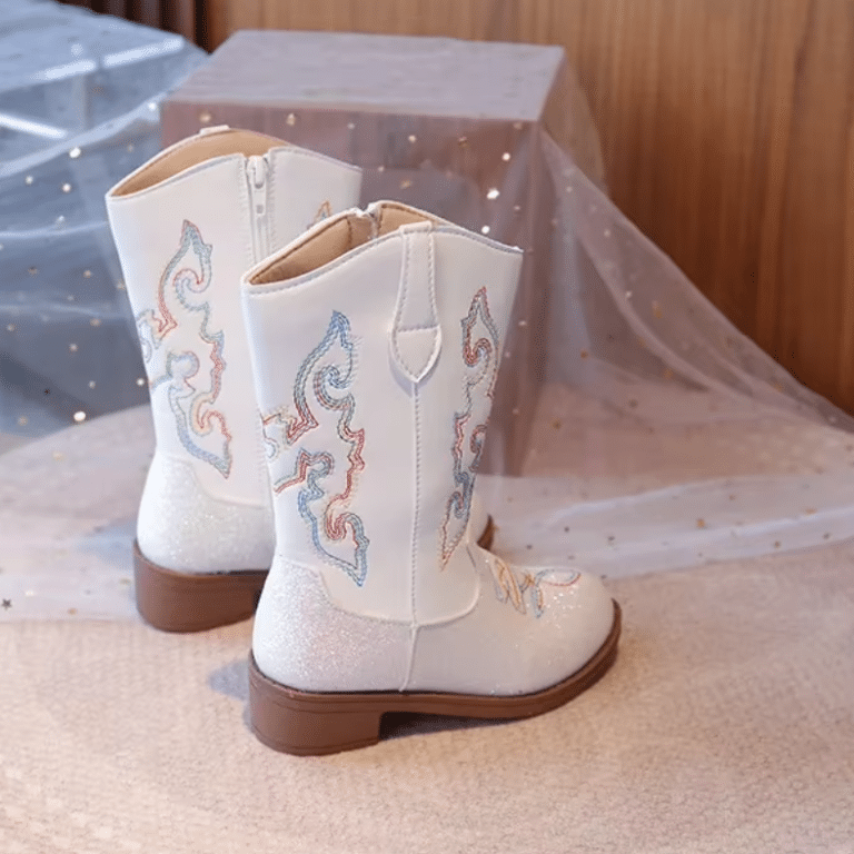 Santiags fille blanches cowboy broderies volutes (4)